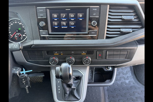 Volkswagen E-Transporter 113PK 37,3kWh L2H1 Elektrisch! 138KM WLTP Trekhaak Carplay Airco Stoelverwarming Parkeersensoren Transporter