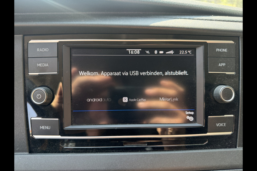 Volkswagen E-Transporter 113PK 37,3kWh L2H1 Elektrisch! 138KM WLTP Trekhaak Carplay Airco Stoelverwarming Parkeersensoren Transporter