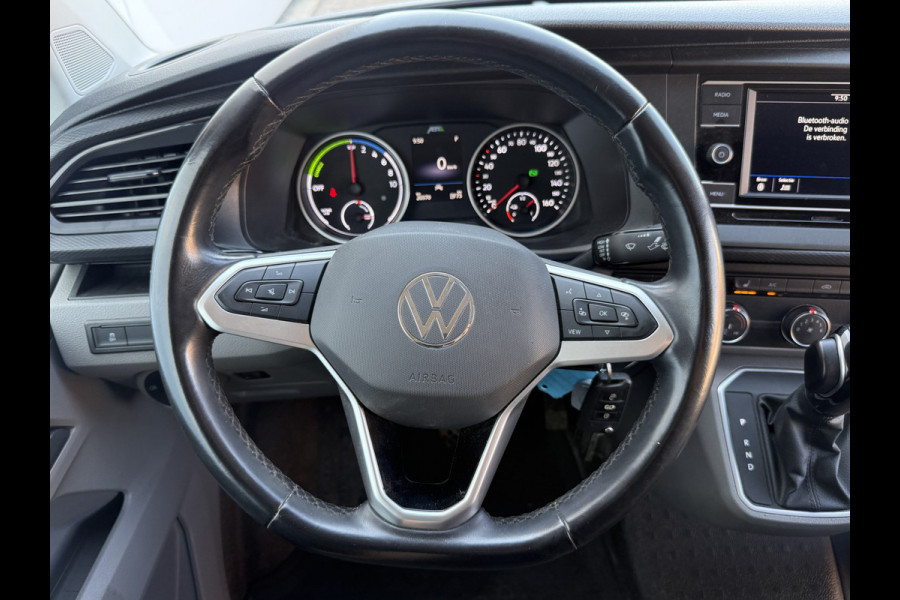 Volkswagen E-Transporter 113PK 37,3kWh L2H1 Elektrisch! 138KM WLTP Trekhaak Carplay Airco Stoelverwarming Parkeersensoren Transporter