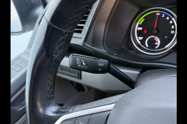 Volkswagen E-Transporter 113PK 37,3kWh L2H1 Elektrisch! 138KM WLTP Trekhaak Carplay Airco Stoelverwarming Parkeersensoren Transporter