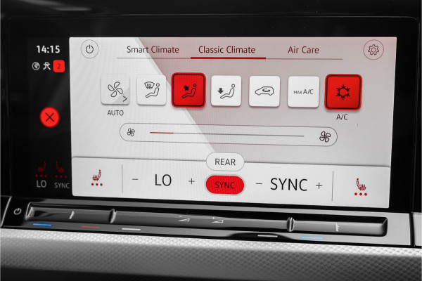 Volkswagen Golf 1.5 eTSI Move Style Pack ACC Camera 18"