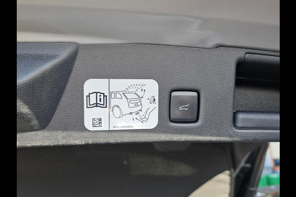 Ford Kuga 2.5 PHEV ST-Line X Trekhaak | 1.500 kg trekvermogen | Adaptive cruise control | Camera | Alcantara leder | Head up display | Elektrisch bedienbare achterklep etc.