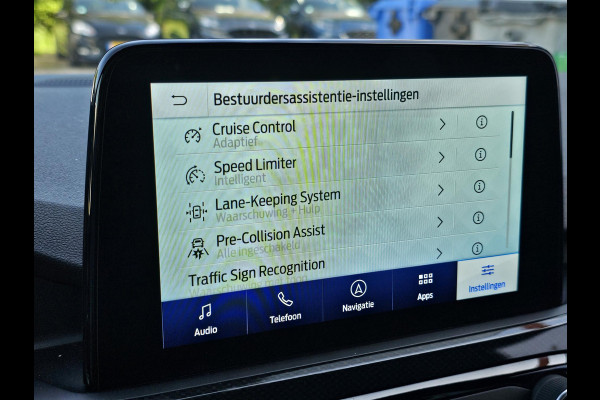 Ford Kuga 2.5 PHEV ST-Line X Trekhaak | 1.500 kg trekvermogen | Adaptive cruise control | Camera | Alcantara leder | Head up display | Elektrisch bedienbare achterklep etc.