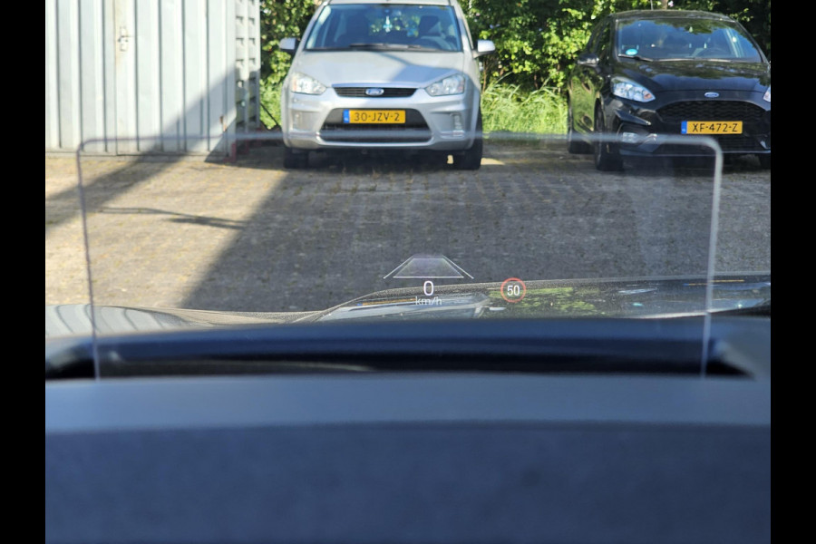 Ford Kuga 2.5 PHEV ST-Line X Trekhaak | 1.500 kg trekvermogen | Adaptive cruise control | Camera | Alcantara leder | Head up display | Elektrisch bedienbare achterklep etc.