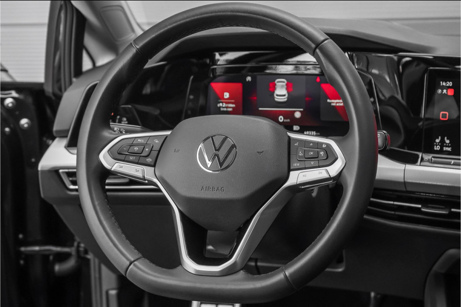 Volkswagen Golf 1.5 eTSI Move Style Pack ACC Camera 18"
