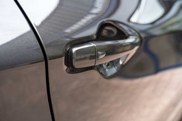 Nissan QASHQAI 1.2 N-Connecta|Prijs rijklaar incl. 12 mnd garantie| Automaat Panodak Trekhaak 360 Camera Navi