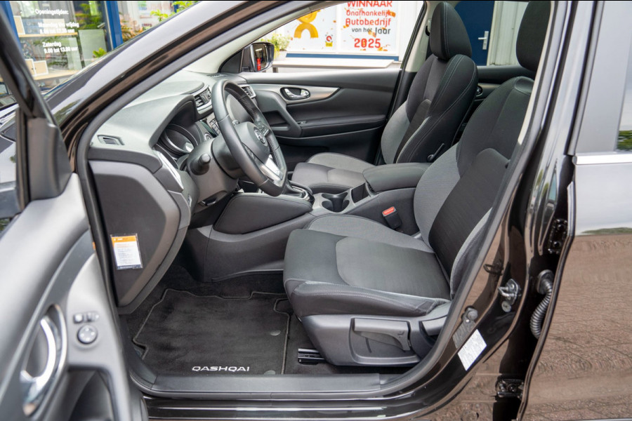 Nissan QASHQAI 1.2 N-Connecta|Prijs rijklaar incl. 12 mnd garantie| Automaat Panodak Trekhaak 360 Camera Navi