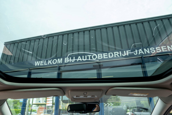 Nissan QASHQAI 1.2 N-Connecta|Prijs rijklaar incl. 12 mnd garantie| Automaat Panodak Trekhaak 360 Camera Navi