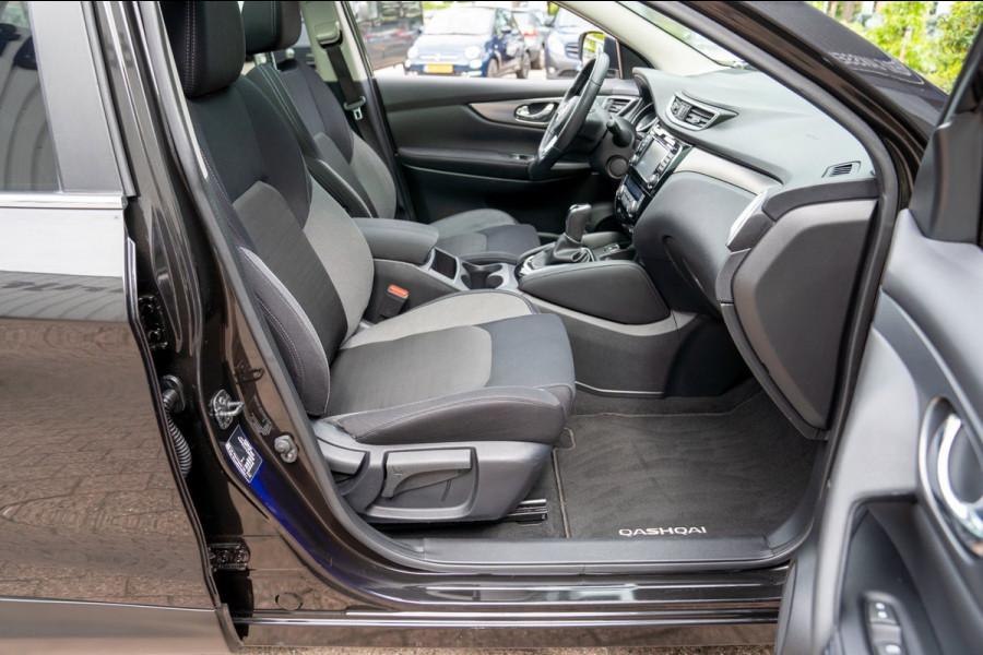 Nissan QASHQAI 1.2 N-Connecta|Prijs rijklaar incl. 12 mnd garantie| Automaat Panodak Trekhaak 360 Camera Navi