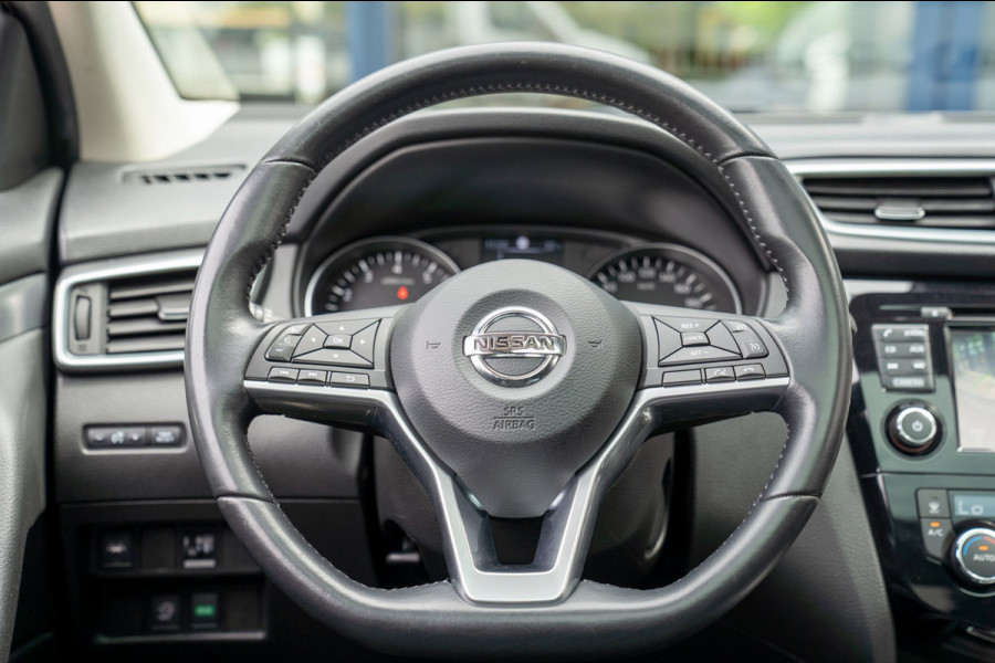 Nissan QASHQAI 1.2 N-Connecta|Prijs rijklaar incl. 12 mnd garantie| Automaat Panodak Trekhaak 360 Camera Navi