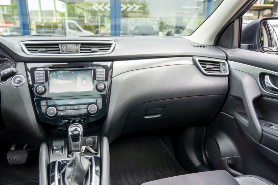Nissan QASHQAI 1.2 N-Connecta|Prijs rijklaar incl. 12 mnd garantie| Automaat Panodak Trekhaak 360 Camera Navi