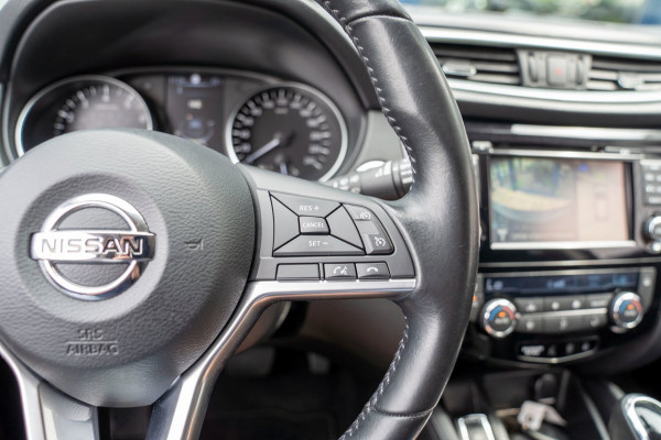 Nissan QASHQAI 1.2 N-Connecta|Prijs rijklaar incl. 12 mnd garantie| Automaat Panodak Trekhaak 360 Camera Navi