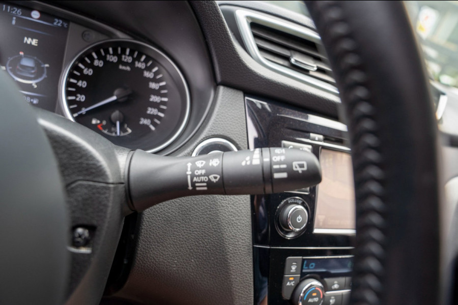 Nissan QASHQAI 1.2 N-Connecta|Prijs rijklaar incl. 12 mnd garantie| Automaat Panodak Trekhaak 360 Camera Navi