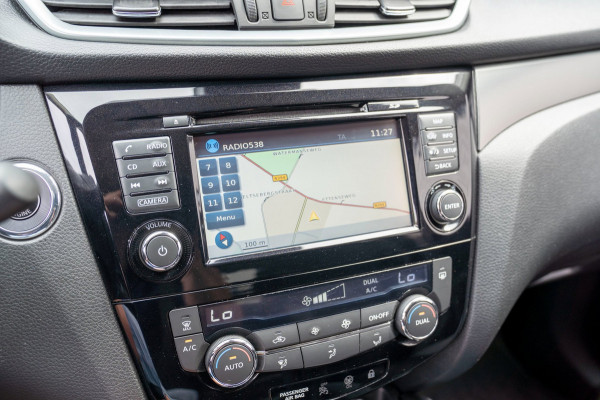 Nissan QASHQAI 1.2 N-Connecta|Prijs rijklaar incl. 12 mnd garantie| Automaat Panodak Trekhaak 360 Camera Navi