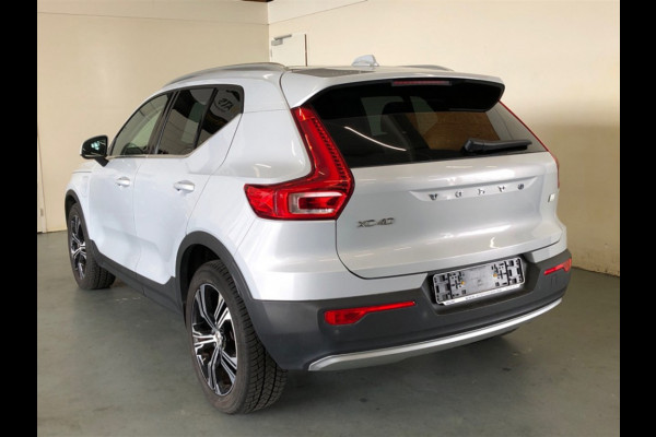 Volvo XC40 1.5 T4 Recharge Inscription - Automaat - Navi - Pano/Schuifdak - Parkeerhulp -