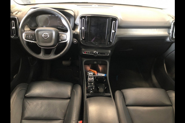 Volvo XC40 1.5 T4 Recharge Inscription - Automaat - Navi - Pano/Schuifdak - Parkeerhulp -