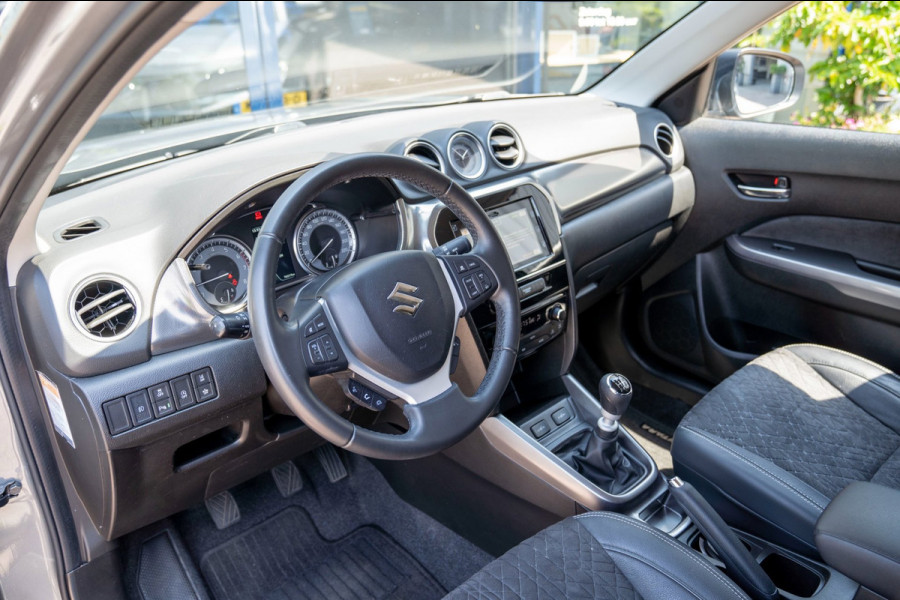 Suzuki Vitara 1.4 Boosterjet Select Smart Hybrid|Prijs rijklaar incl 12 mnd garantie|Trekhaak Camera Stoelverwarming Clima