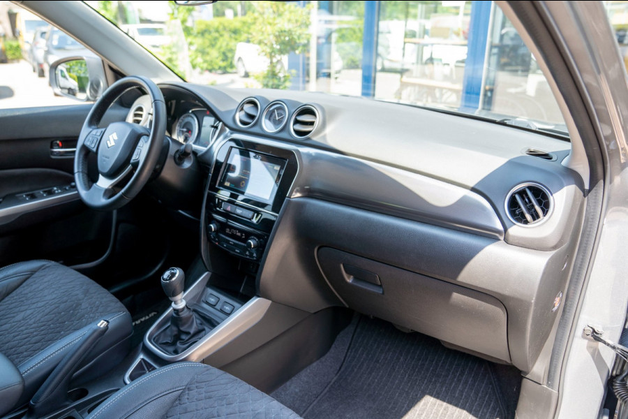 Suzuki Vitara 1.4 Boosterjet Select Smart Hybrid|Prijs rijklaar incl 12 mnd garantie|Trekhaak Camera Stoelverwarming Clima