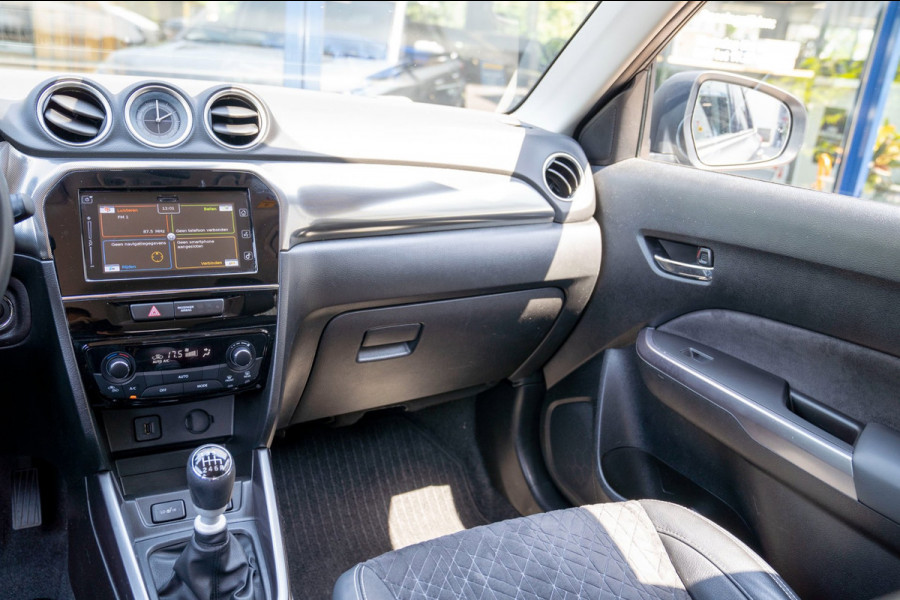 Suzuki Vitara 1.4 Boosterjet Select Smart Hybrid|Prijs rijklaar incl 12 mnd garantie|Trekhaak Camera Stoelverwarming Clima