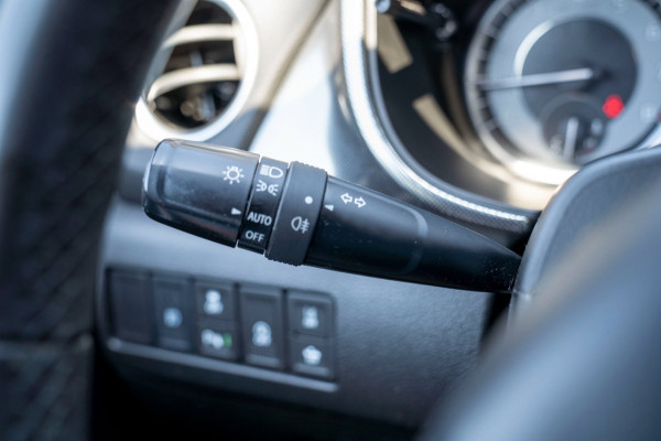 Suzuki Vitara 1.4 Boosterjet Select Smart Hybrid|Prijs rijklaar incl 12 mnd garantie|Trekhaak Camera Stoelverwarming Clima