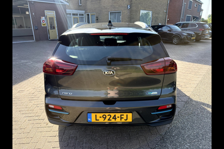 Kia e-Niro DynamicLine 64 kWh SOH 95.2% 3 Fase, Camera, App Connect