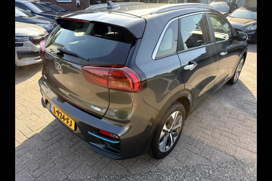 Kia e-Niro DynamicLine 64 kWh SOH 95.2% 3 Fase, Camera, App Connect