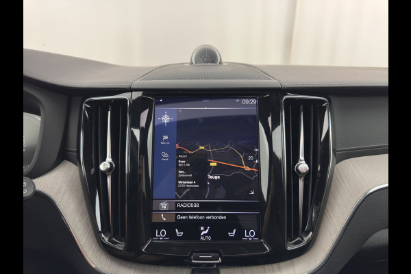 Volvo XC60 2.0 T8 Twin Engine Inscription AWD (Plug-In) *PANO | LEATHER | FULL-LED | BOWERS&WILKINS | MEMORY-PACK | BLINDSPOT | DIGI-COCKPIT | HEATED-COMFORTSEATS | TOPVIEW | NAVI-FULLMAP | ECC | PDC | HEAD-UP |  TOWBAR | 20''ALU *