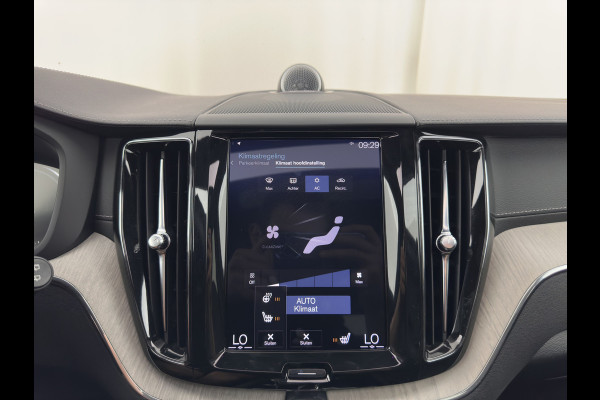 Volvo XC60 2.0 T8 Twin Engine Inscription AWD (Plug-In) *PANO | LEATHER | FULL-LED | BOWERS&WILKINS | MEMORY-PACK | BLINDSPOT | DIGI-COCKPIT | HEATED-COMFORTSEATS | TOPVIEW | NAVI-FULLMAP | ECC | PDC | HEAD-UP |  TOWBAR | 20''ALU *
