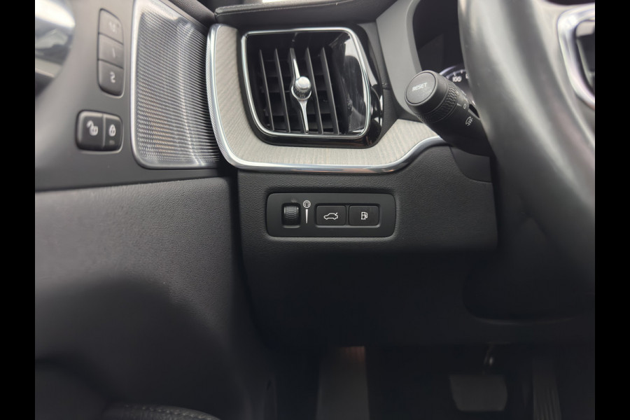 Volvo XC60 2.0 T8 Twin Engine Inscription AWD (Plug-In) *PANO | LEATHER | FULL-LED | BOWERS&WILKINS | MEMORY-PACK | BLINDSPOT | DIGI-COCKPIT | HEATED-COMFORTSEATS | TOPVIEW | NAVI-FULLMAP | ECC | PDC | HEAD-UP |  TOWBAR | 20''ALU *