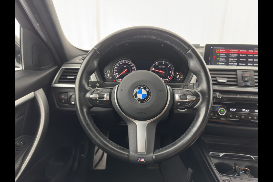 BMW 3 Serie Touring 318d M-Sport Edition Aut. *LEATHER | FULL-LED | HEATED-SPORTSEATS | CAMERA | DIGI-COCKPIT | HIFI-SOUND | NAVI-FULLMAP | ECC | PDC | CRUISE | KEYLESS |  TOWBAR | 17''ALU*