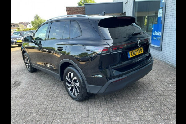 Volkswagen Tiguan NIEUW 1.5 eHybrid Life Edition SUPERDEAL! STOEL/STUUR VEWRW> 360 CAMERA