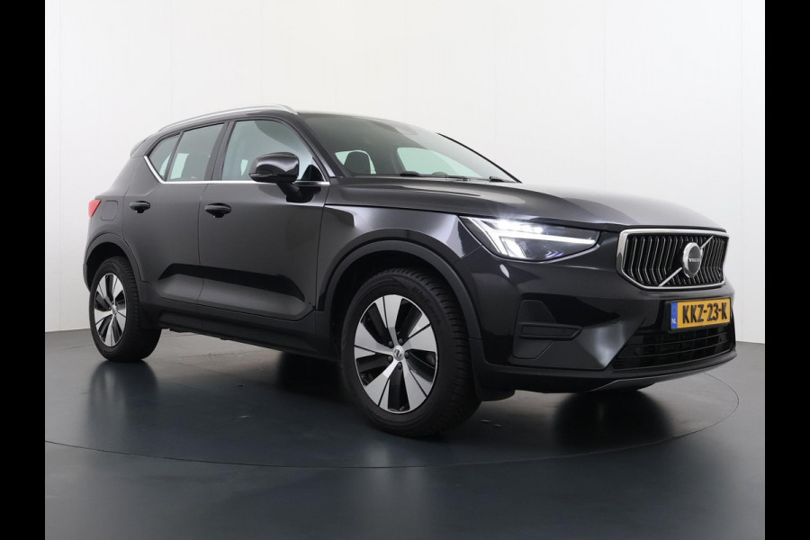 Volvo XC40 1.5 T5 Recharge PLUS BRIGHT VAN: 35.900,- VOOR: 33.877,- UW WKVOORDEEL: 2.023,- | HARMAN KARDON | ELECTR. STOELEN | UNIEKE KMSTAND | CAMERA | ELECTR. ACHTERKLEP | RIJKLAAR INCL. 12 MND BOVAG GARANTIE