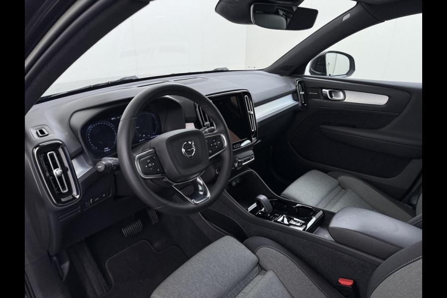 Volvo XC40 1.5 T5 Recharge PLUS BRIGHT VAN: 35.900,- VOOR: 33.877,- UW WKVOORDEEL: 2.023,- | HARMAN KARDON | ELECTR. STOELEN | UNIEKE KMSTAND | CAMERA | ELECTR. ACHTERKLEP | RIJKLAAR INCL. 12 MND BOVAG GARANTIE