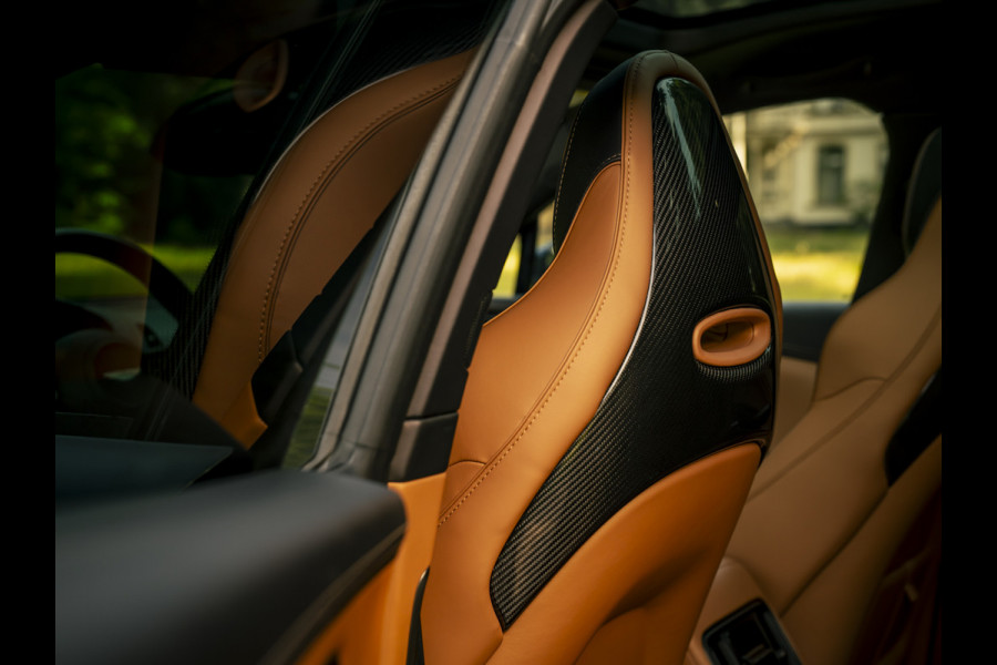 Aston Martin DBX 707 4.0 V8 Facelift | Minotaur Green | Copper Tan interieur | Briljant!