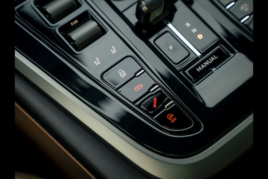 Aston Martin DBX 707 4.0 V8 Facelift | Minotaur Green | Copper Tan interieur | Briljant!