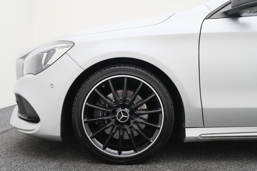 Mercedes-Benz CLA-Klasse Shooting Brake 250 Prestige AMG Panoramadak, Camera, LED, Navigatie, Trekhaak, PDC, 18"
