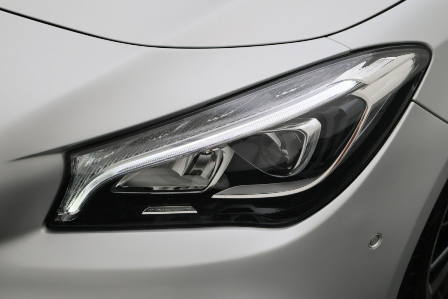Mercedes-Benz CLA-Klasse Shooting Brake 250 Prestige AMG Panoramadak, Camera, LED, Navigatie, Trekhaak, PDC, 18"