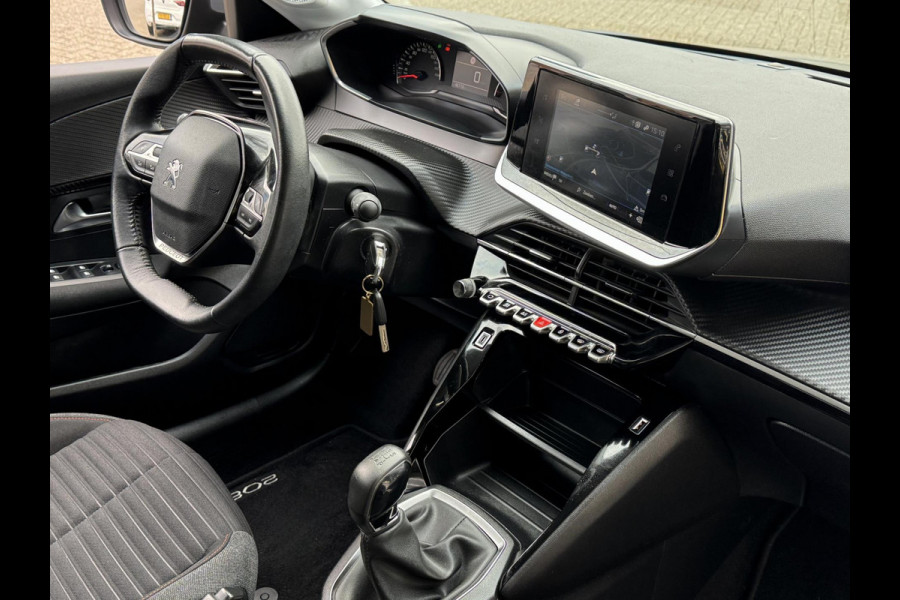 Peugeot 208 1.2 PureTech Active Pack 46.000 KM - Apple CarPlay / Navigatie I Airco I LED I PDC I Sport velgen I Dealer onderhouden