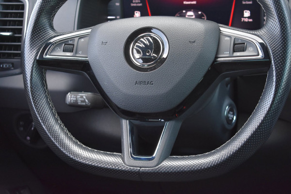 Škoda Karoq 1.5 TSI ACT Sportline | TREKHAAK | CANTON | ADAPTIEVE CRUISE CONTROLE | STOELVERWARMING | NAP | VOORRUITVERWARMING