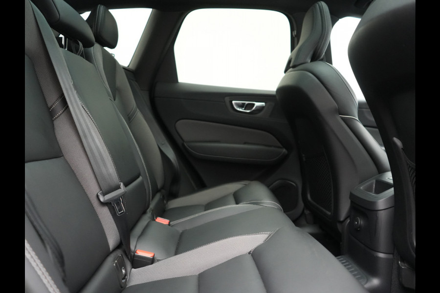 Volvo XC60 T6 AWD R-Design Long Range PHEV 398pk Dealer O.H | Trekhaak Af Fabriek | Panodak | Adaptive Cruise | Harman / Kardon | Camera | Lederen Sportstoelen Memory & Verwarmd | Keyless | Google Assist | Pilot Assist | Navigatie | Virtual | DAB | 21"L.M | Plug In Hybrid |