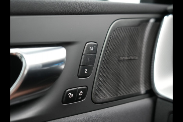 Volvo XC60 T6 AWD R-Design Long Range PHEV 398pk Dealer O.H | Trekhaak Af Fabriek | Panodak | Adaptive Cruise | Harman / Kardon | Camera | Lederen Sportstoelen Memory & Verwarmd | Keyless | Google Assist | Pilot Assist | Navigatie | Virtual | DAB | 21"L.M | Plug In Hybrid |