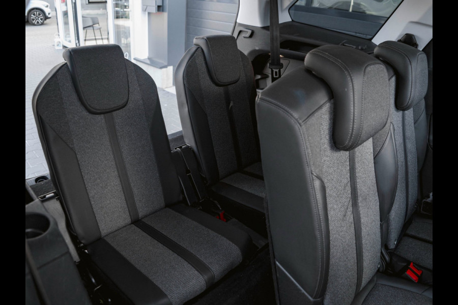 Peugeot 5008 1.2 PureTech Allure | 7P| PANO | TREKHAAK | CAMERA | NWE RIEM | MEMORYSTOEL | STOELVERWARMING