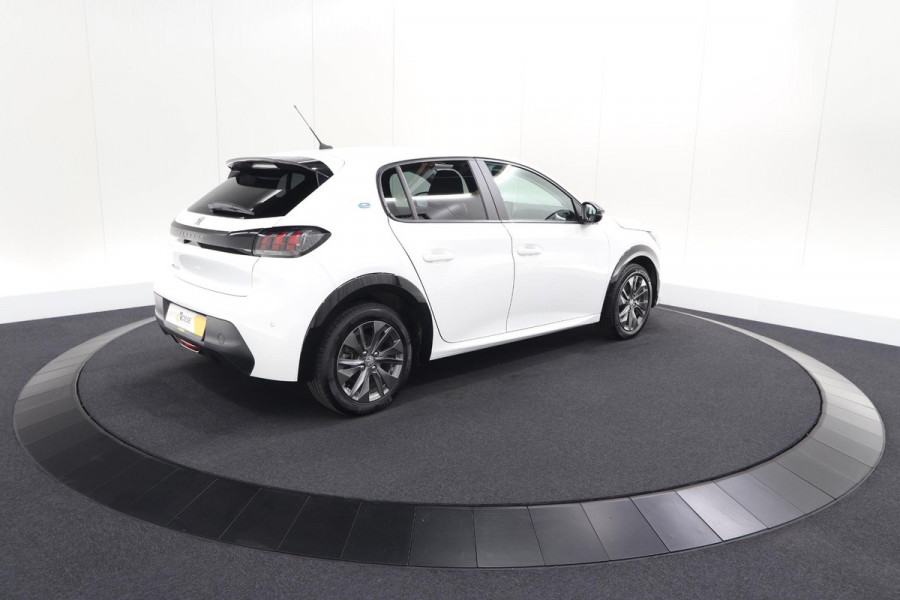 Peugeot e-208 EV Active Pack 50 kWh | 11 KW LADER | IJSKOUDE Climate Control | Parkeersensoren | Apple Carplay