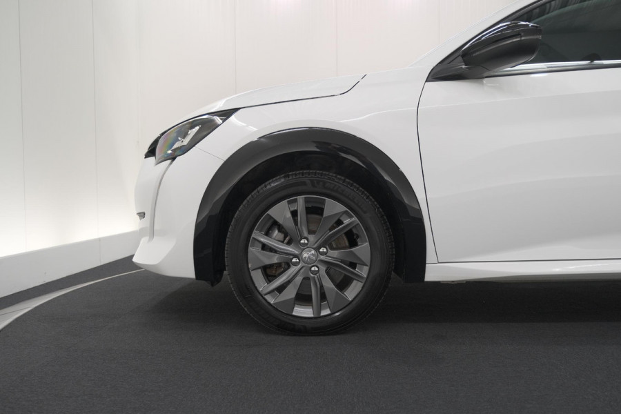 Peugeot e-208 EV Active Pack 50 kWh | 11 KW LADER | IJSKOUDE Climate Control | Parkeersensoren | Apple Carplay