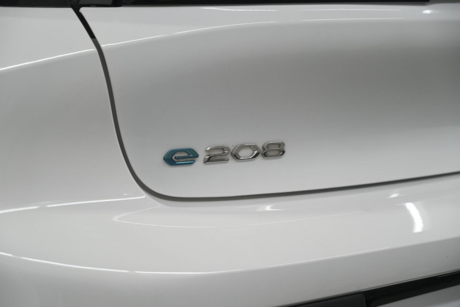 Peugeot e-208 EV Active Pack 50 kWh | 11 KW LADER | IJSKOUDE Climate Control | Parkeersensoren | Apple Carplay