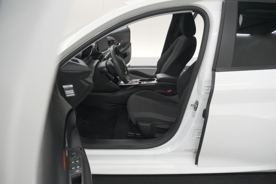 Peugeot e-208 EV Active Pack 50 kWh | 11 KW LADER | IJSKOUDE Climate Control | Parkeersensoren | Apple Carplay