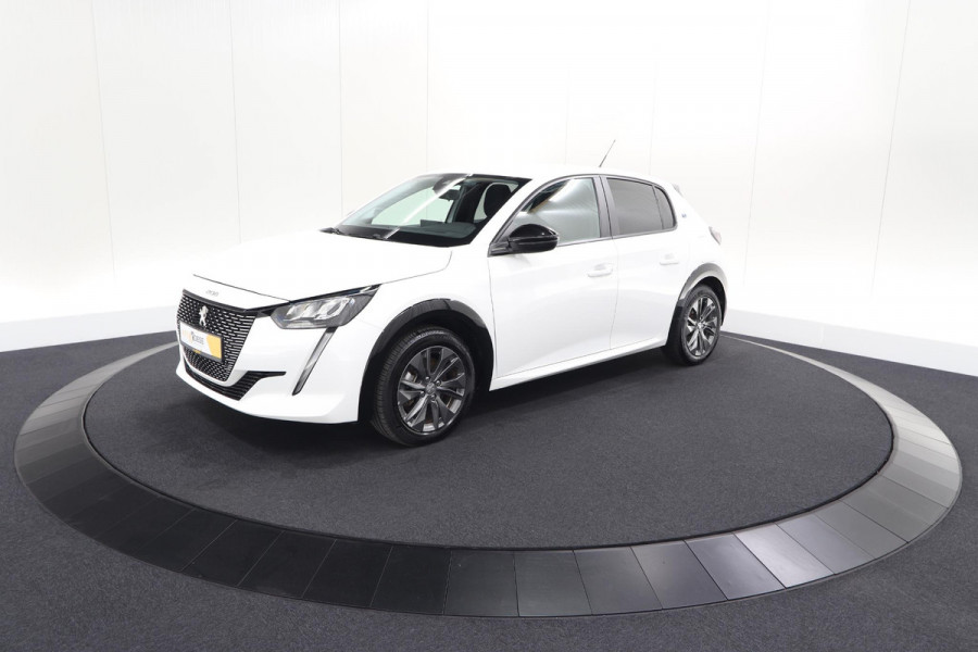 Peugeot e-208 EV Active Pack 50 kWh | 11 KW LADER | IJSKOUDE Climate Control | Parkeersensoren | Apple Carplay