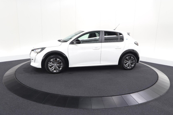Peugeot e-208 EV Active Pack 50 kWh | 11 KW LADER | IJSKOUDE Climate Control | Parkeersensoren | Apple Carplay