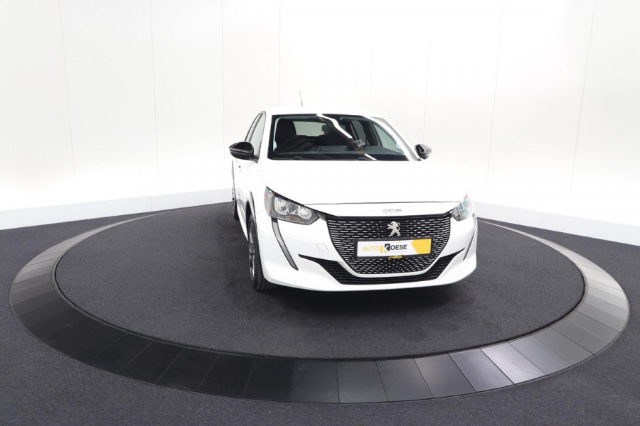 Peugeot e-208 EV Active Pack 50 kWh | 11 KW LADER | IJSKOUDE Climate Control | Parkeersensoren | Apple Carplay
