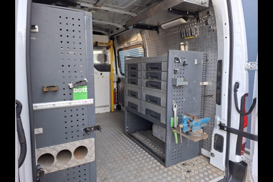 Renault Master T35 2.3 dCi L2H2 AIRCO / CRUISE CONTROLE / IMPERIAL / TREKHAAK / EURO 6